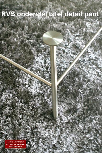 RVS poot onderstel tafel.jpg
